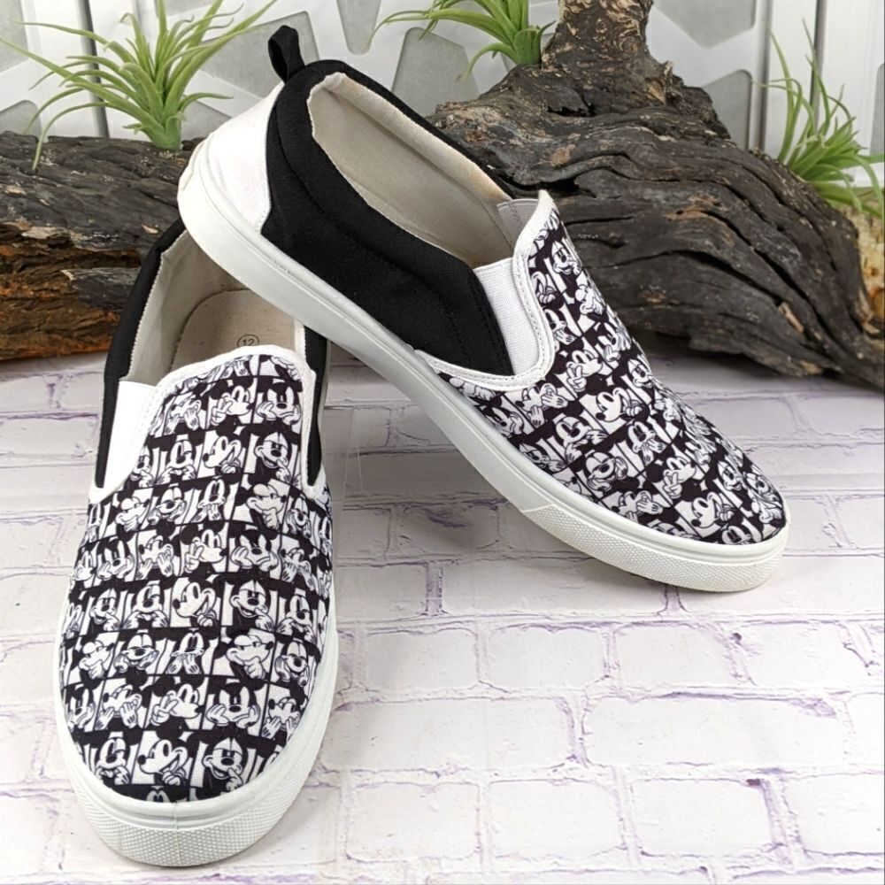 Disney Mickey Mouse Slip-on Sneakers